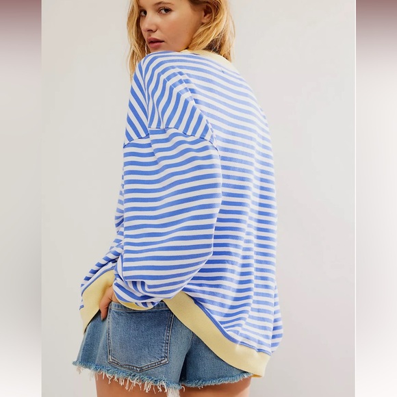 NWOT  We The Free Classic Oversized Striped Crewneck Sweatshirt in Size: varies - Picture 2 of 6